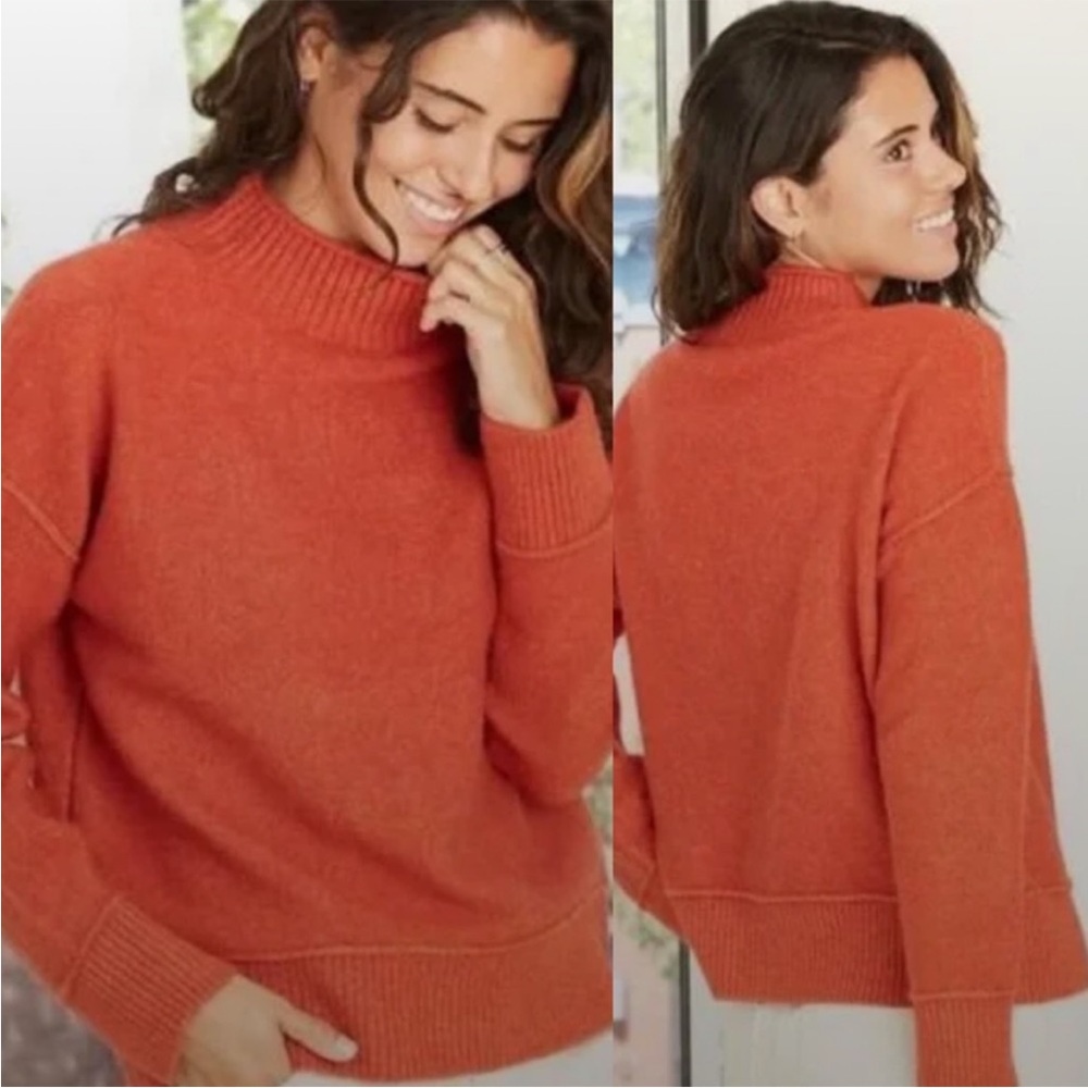 Universal Thread Mock Neck sweater Rusty Orange/ Red small